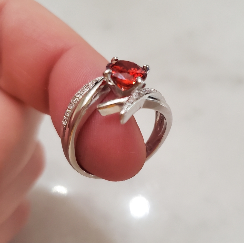 Red & Silver Ring - Picture 4 of 6